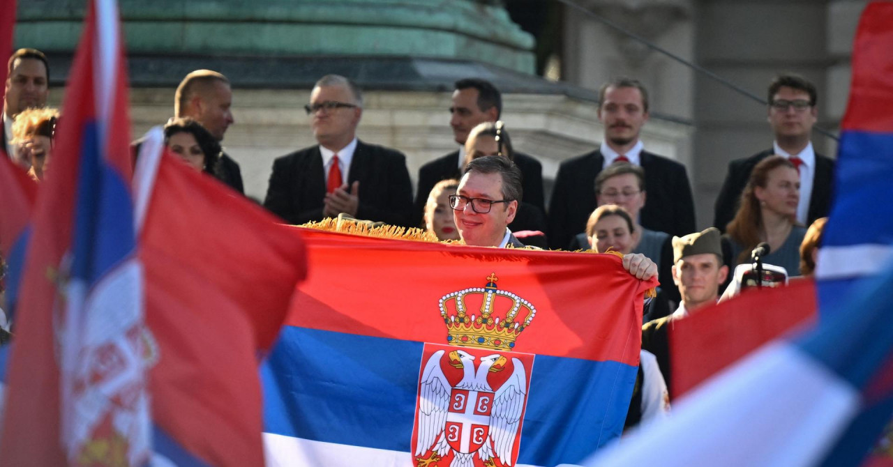 SRPSKI SVET  Srbijom kruži novi Vučićev spot, ori se pjesma: ‘Nek’ se barjak srpski vije, ljuta borba sad se bije’