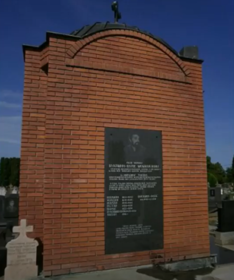 Oštećen mauzolej četničkom zapovjedniku Šoškoćaninu: Policija traži počinitelja