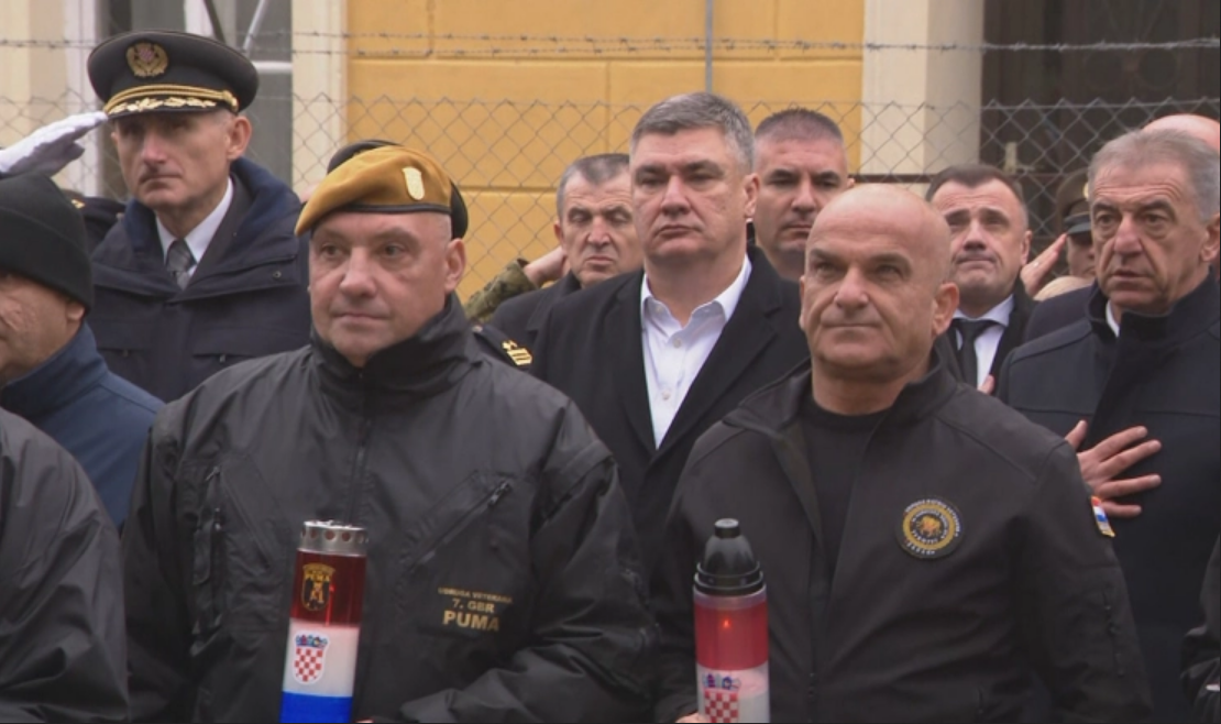 Obilježena 32. obljetnica 9. gardijske brigade Vukovi uz počast poginulima i uručenje beretki novim pripadnicima