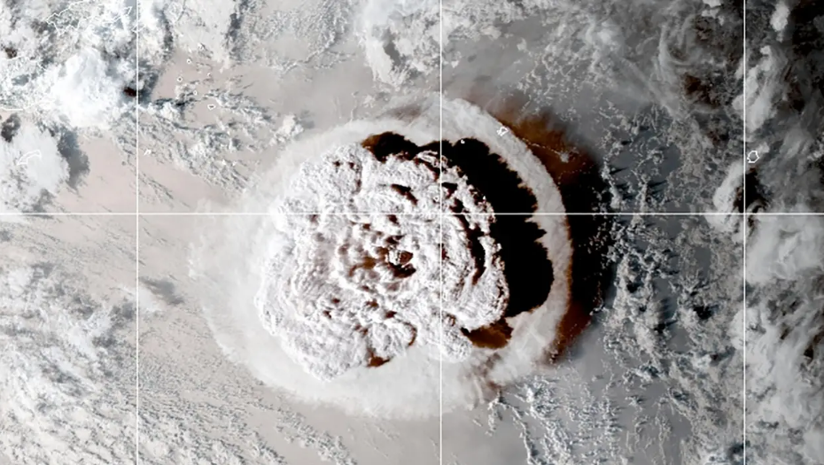 Zbog vulkana na Tongi izdali upozorenje za tsunami u SAD-u: 'Napustite plaže, luke i marine'