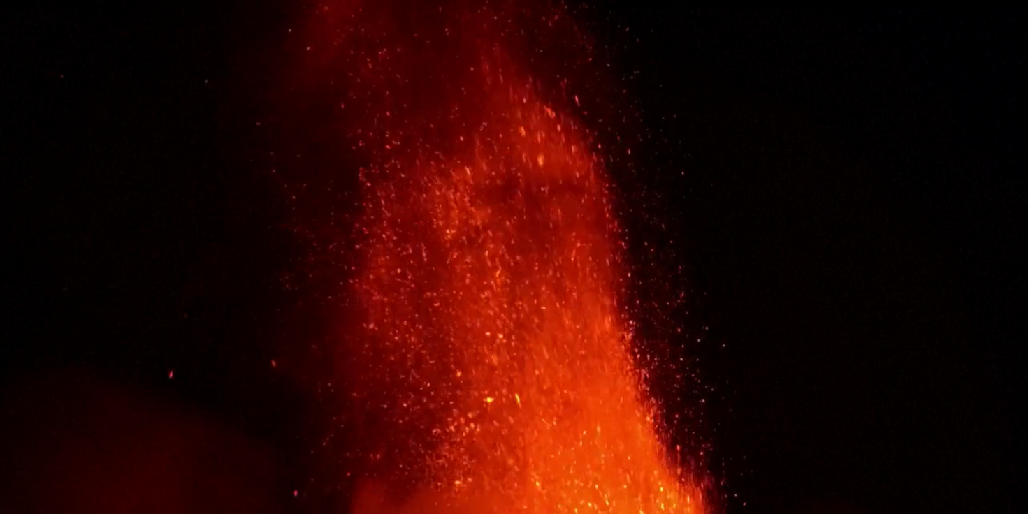 Spektakularna erupcija najaktivnijeg europskog vulkana, Etna na Siciliji