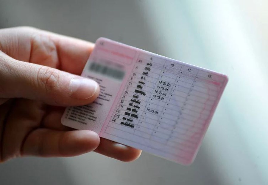 MUP: Istekle osobne isprave već sada zamijenite novima