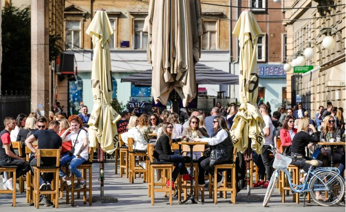 KAKAV PONEDJELJAK! Sunčani početak radnog tjedna: Do utorka uživamo u dašku ljeta, a onda slijedi neugodna promjena vremena