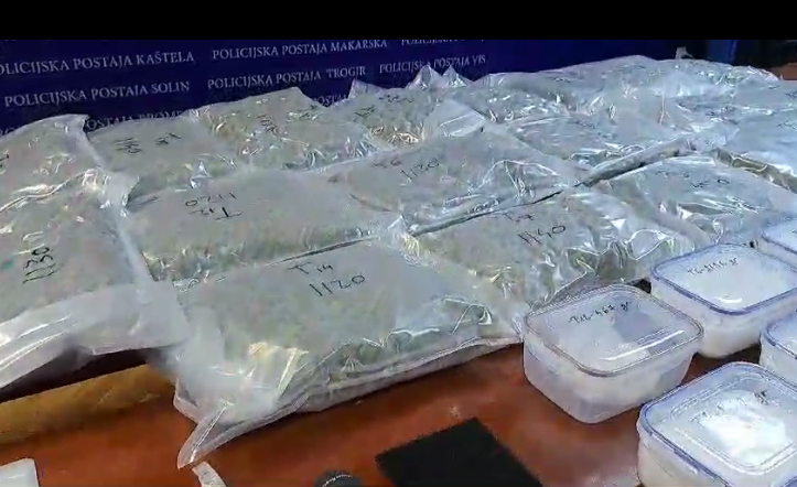 Policija spriječila preprodaju gotovo 50 kilograma droge: Uhićene tri osobe, za jednom se traga