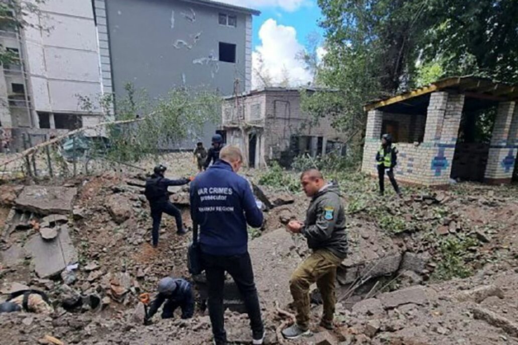 UZNEMIRUJUĆE Rusi raketirali konvoj civila kod Zaporižja, najmanje je 23 mrtvih