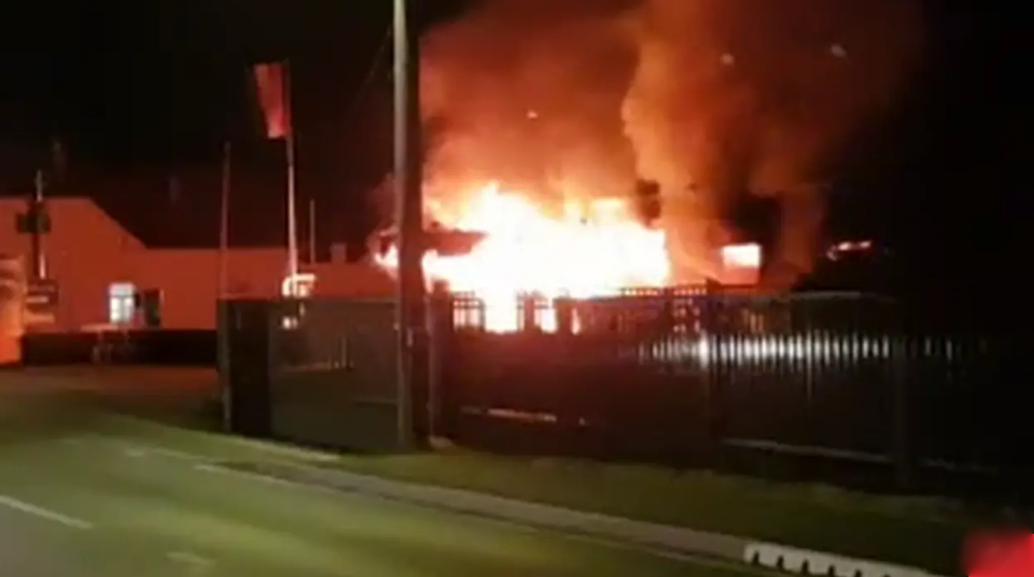 Kod Zaprešića su raznijeli bankomat i zapalili trgovinu?! 'Prije požara je baš grunulo'