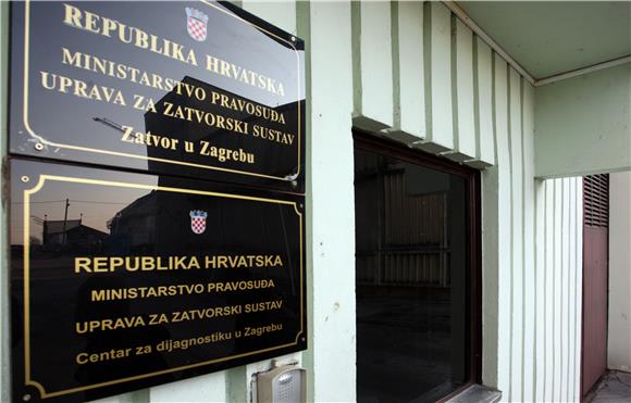 Požar u Remetincu: Vatrogasci nasilno ulazili u zatvorsku prostoriju s namirnicama