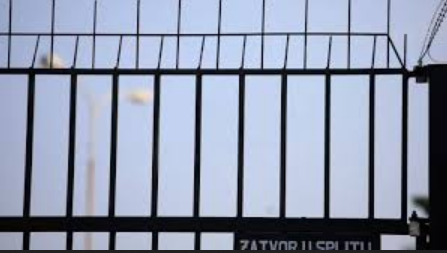 Požar u zatvoru na Bilicama: Četrnaest osoba zatražilo pomoć, troje zadržano u bolnici