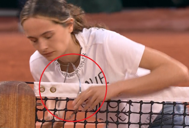 (FOTO) DOŠLA JE I ZAVEZALA SE ZA MREŽU: Djevojka je sve šokirala, pa i popularnog Hrvata, evo zašto je to napravila