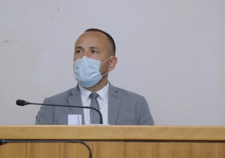 Zekanović: Bitno je da je Pupovac zadovoljan, bez obzira što babe i dide u Biskupiji ćirilicu ne znaju