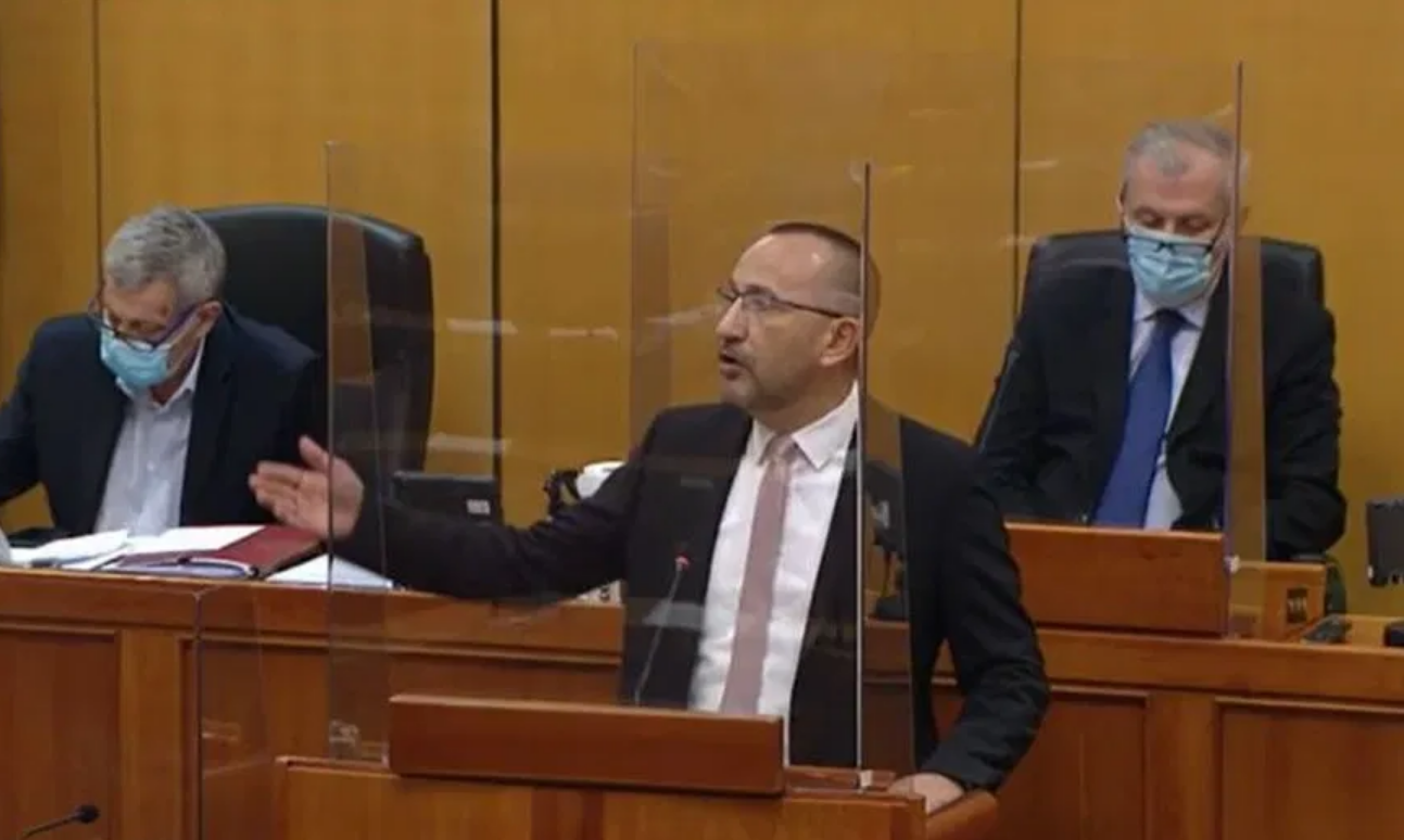 Suverenisti: Male iznajmljivače automatski osloboditi plaćanja poreza