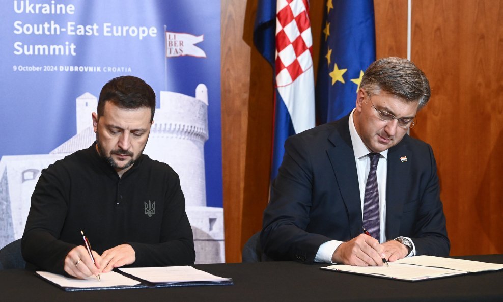 DUGOROČNA SURADNJA  Objavljen tekst sporazuma koji su potpisali Plenković i Zelenski