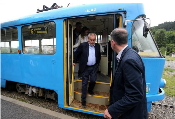 ZET se oglasio oko mijenjanja plave boje na tramvajima! Otkrili su i vrijednost ugovora s tvrtkom iz Banja Luke
