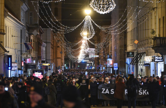 Tisuće ljudi na ulicama Zagreba: “Napad na vas je terorizam, a napad na djecu – incident”