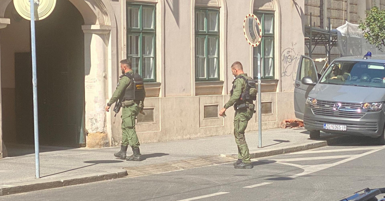 Specijalci u punoj ratnoj spremi u Zagrebu, Sud pod opsadom: Doznali smo o čemu se radi