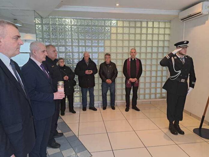 Policija u Zagrebu obilježila Uskrs: misa i počast poginulim i nestalim braniteljima