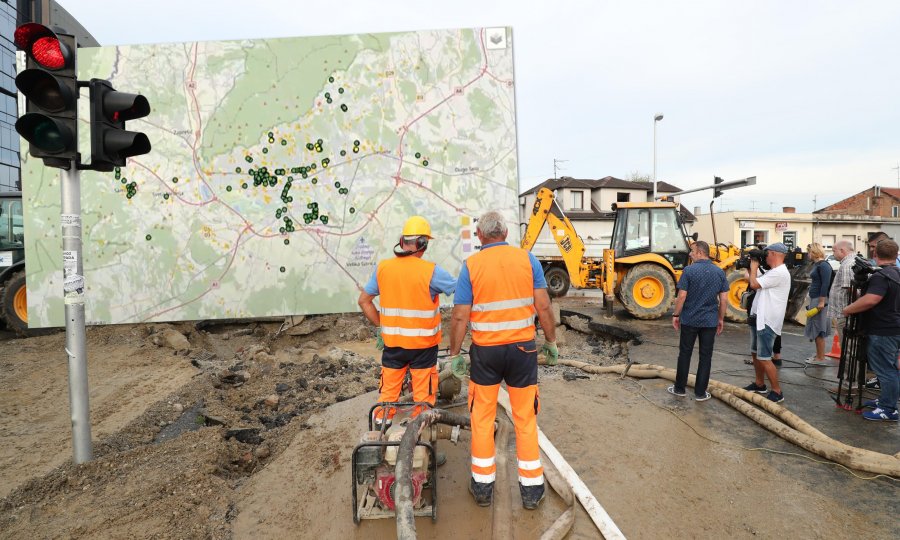 Zagrebački vodovod 'prokišnjava' na dvije tisuće mjesta! Grad ima satelitske snimke gdje se to događa i skriva ih od javnosti