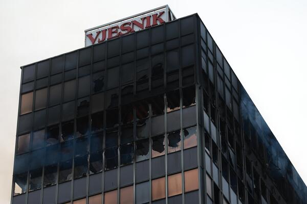 Podignuta optužnica protiv dvojice maloljetnika zbog izazivanja požara u zgradi Vjesnika
