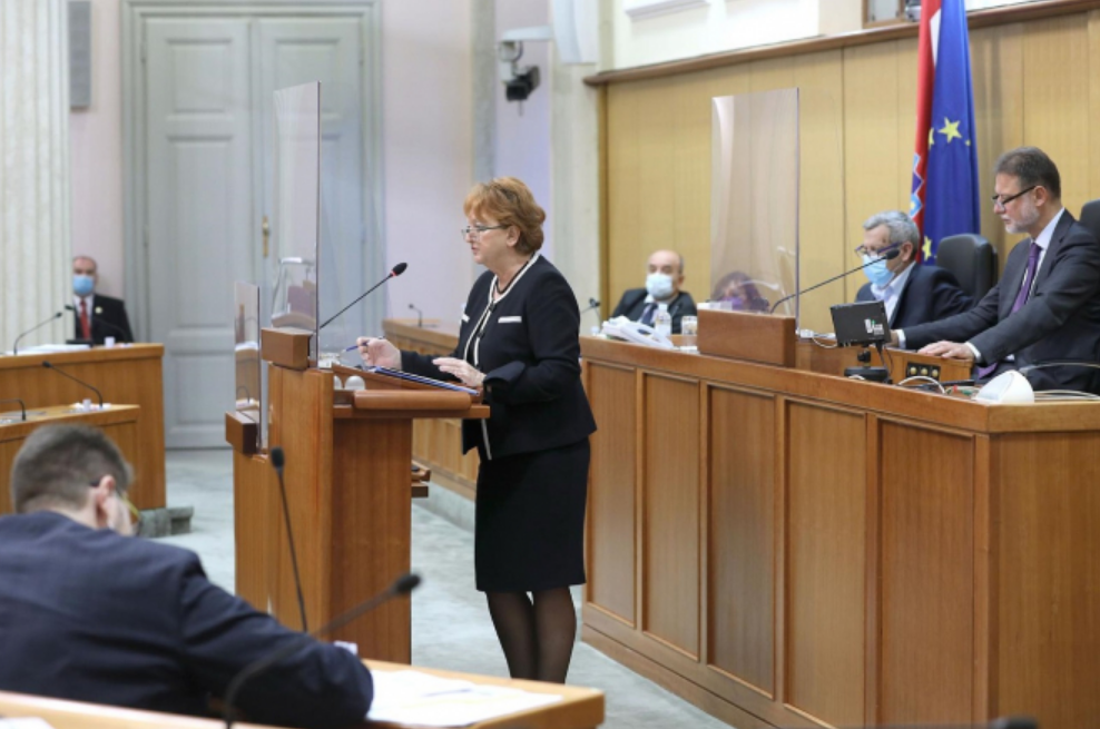 ČEKA SE GLASANJE O IZVJEŠĆU HRVOJ-ŠIPEK: Zastupnici se prepiru: ‘Imamo Zekanovića koji sudi i veći je od Pape Franje’, Beljak: ‘Dajte stanku da proučimo katekizam’