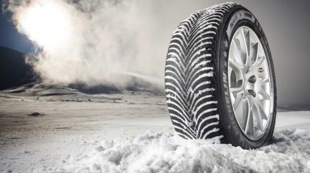 Oprez, vozači! Za dva dana ovo morate imati na automobilima. Kazne su paprene. Do 2000 €!