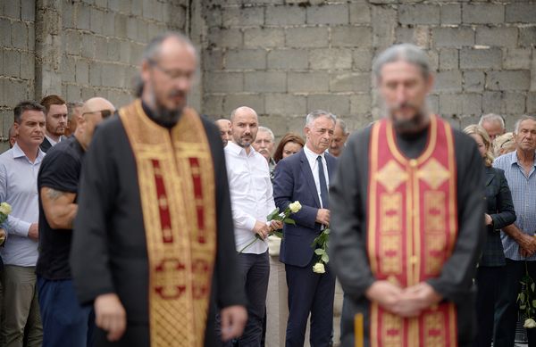 Branko Smrekar: „ŽMURKE“,   IGRE SKRIVAČA ISTINE