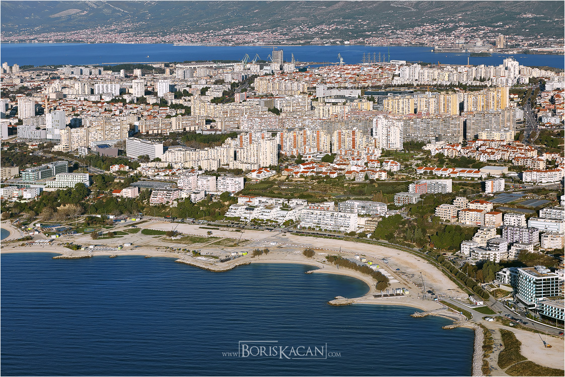 Blokirani branitelj spava u nedovršenoj garaži na Žnjanu: Radio sam 30 godina u škveru i dobio otkaz. Stara kolica i dva para cipela sve su što imam