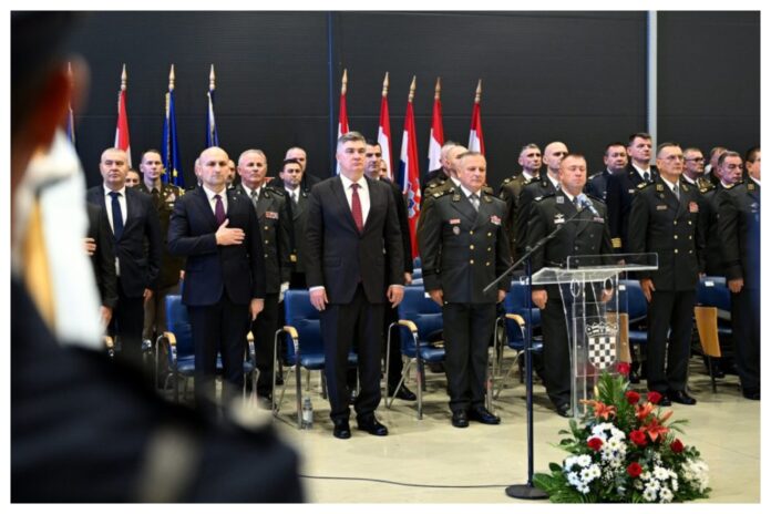 Zoran Milanović odlučio poručuje: ‘Hrvatska mora početi proizvoditi i vlastito naoružanje’