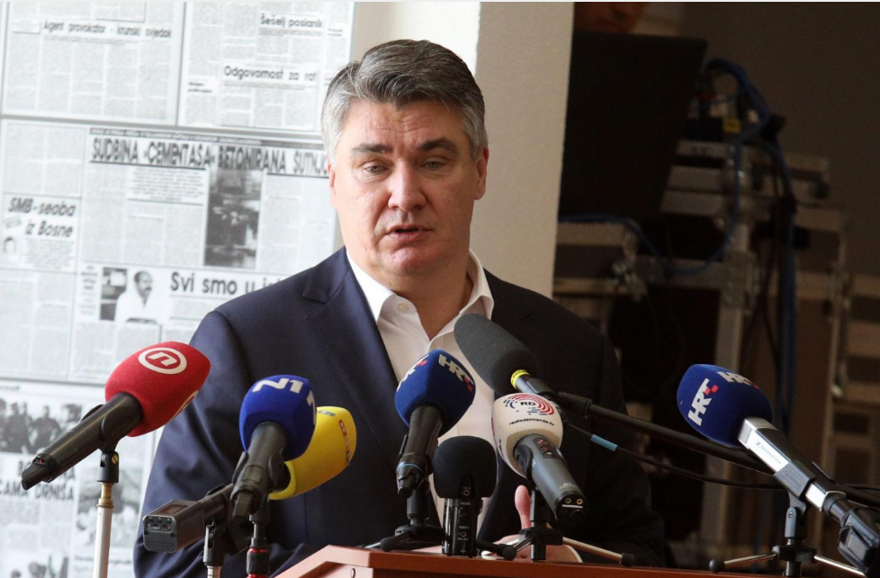LJUDI KOJI TVRDE DA JE HRVATSKA AGRESOR, A TUĐMAN I ŠUŠAK KAO KARADŽIĆ MLADIĆ DOLAZE U VUKOVAR! Ja ih nisam tamo zvao!
