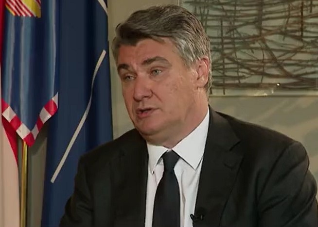 MILANOVIĆ SE NARUGAO VUČIĆU PA PRASNUO U SMIJEH! ‘Ajmo na ozbiljne teme. Hrvatska je bila imuna na takve stvari’