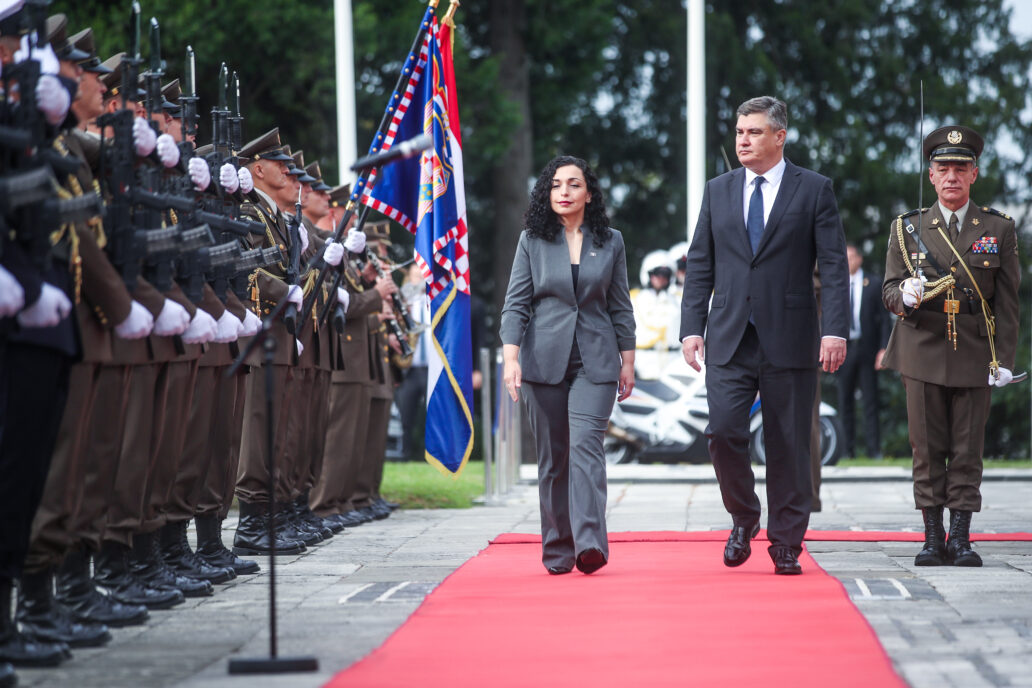 Milanović primio Kosovsku predsjednicu Vjosu Osmani Sadriu: ‘Sankcije Kosovu su slika nekompetentnosti i gluposti koje Borrellova ekipica radi u regiji’