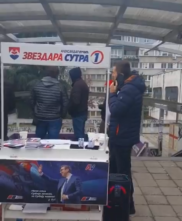 Thompson na štandovima SNS-a: poruka Hrvatima ili vlastitom narodu