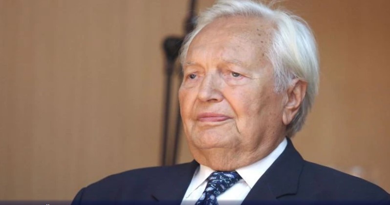 Preminuo je Zvonimir Šeparović