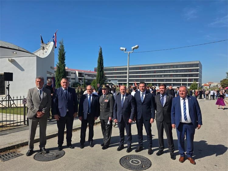 Medved najavio izgradnju braniteljskog centra u Imotskom