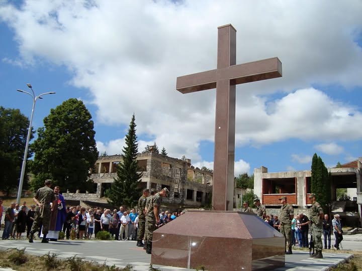 Poziv za sudjelovanje na komemoraciji u Bosanskom Grahovu: Udruga 141. brigade HV organizira prijevoz