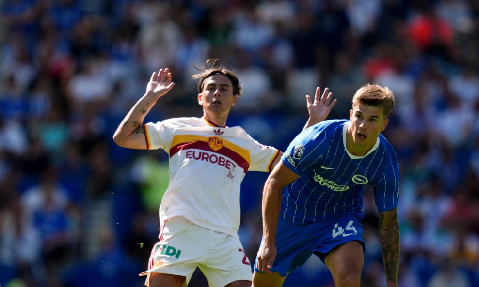 Vušković debitirao za Brighton: Hrvatski stoper protiv Rome pokazao što zna