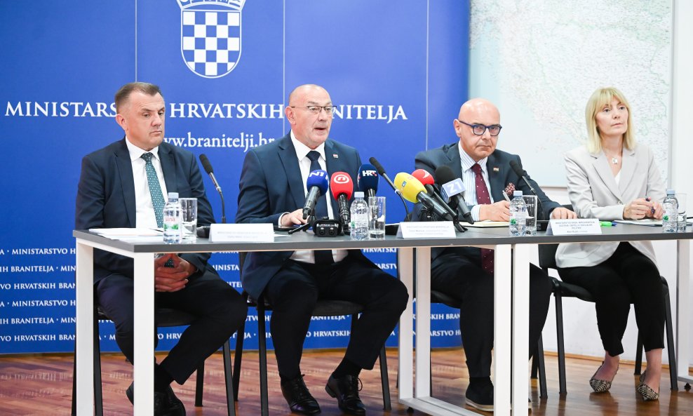 Medved predstavio povećanje braniteljskih mirovina