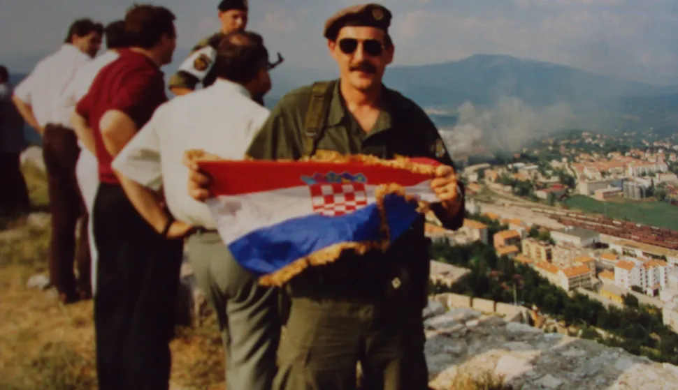 Mala zastava, veliki put: General Horvatin čuvao ju je od Lovinca do Knina