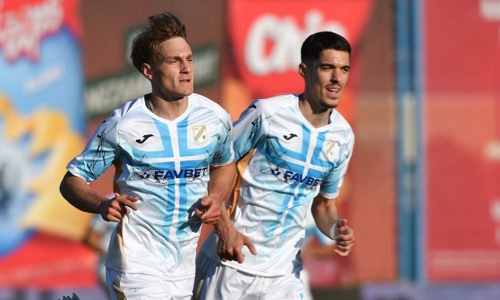 Nedjelja u SHNL-u: Rijeka dočekuje Istru, Hajduk i Osijek u derbiju kola