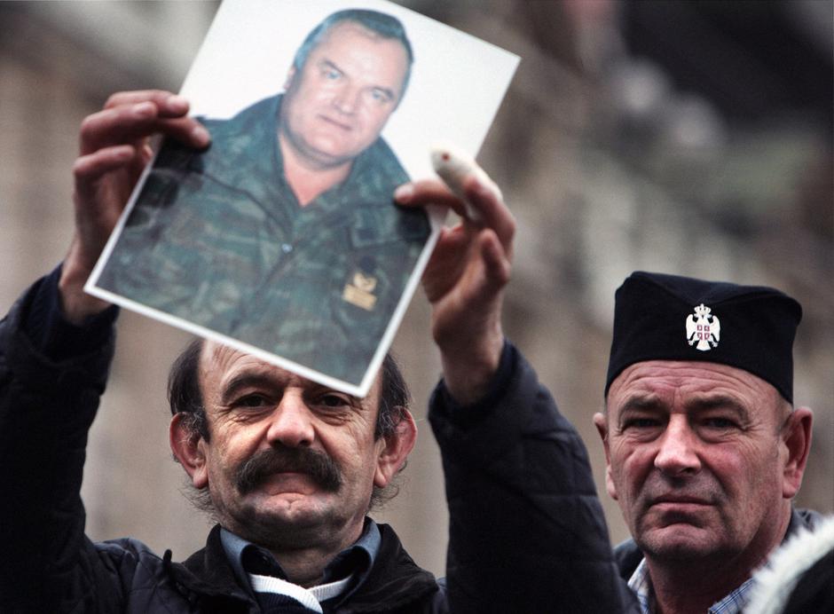 Ovako pokapaju zločince. Nema ni groba ni traga. Ničega. Samo pepeo