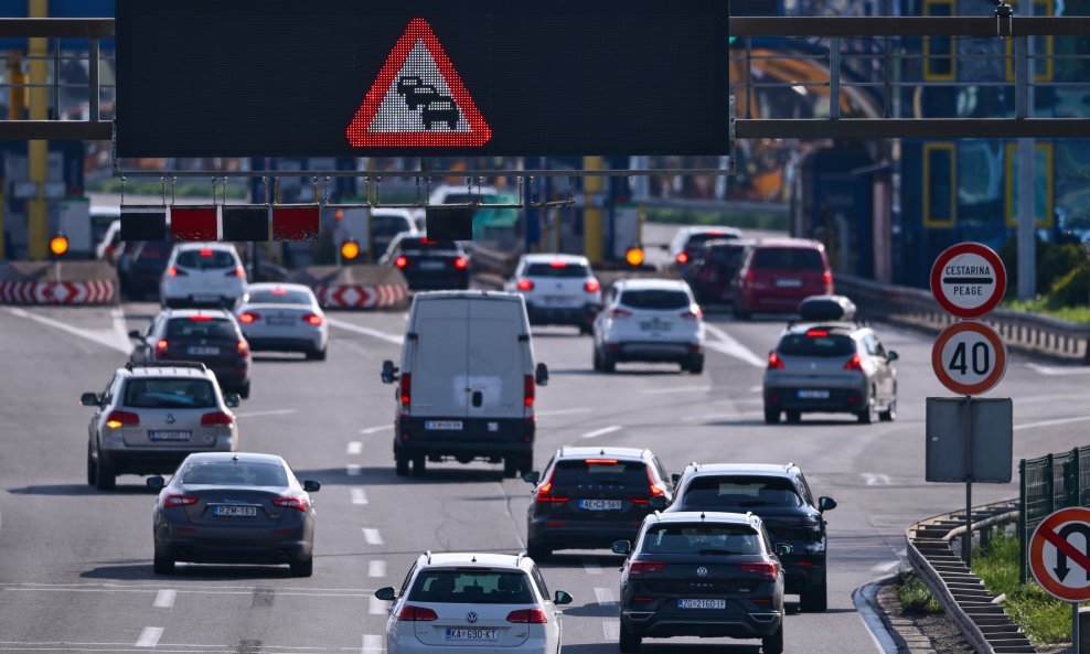 Od 1. ožujka nestaju naplatne kućice u Hrvatskoj: Evo što će svaki vozač morati napraviti prije ulaska na autocestu