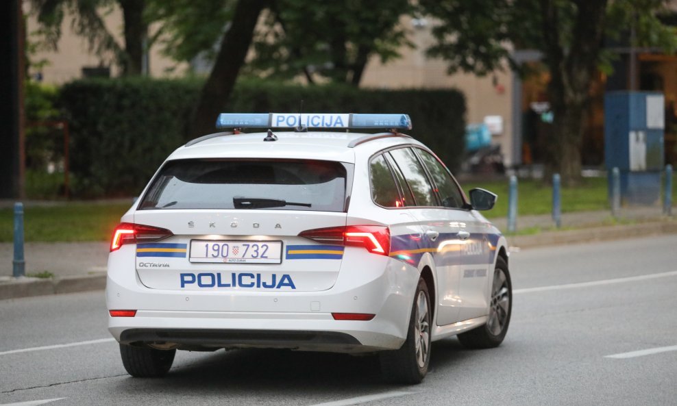 Drama kod Arena Centra: Muškarca pretukli i ugurali u prtljažnik, policija privela četvoricu osumnjičenih