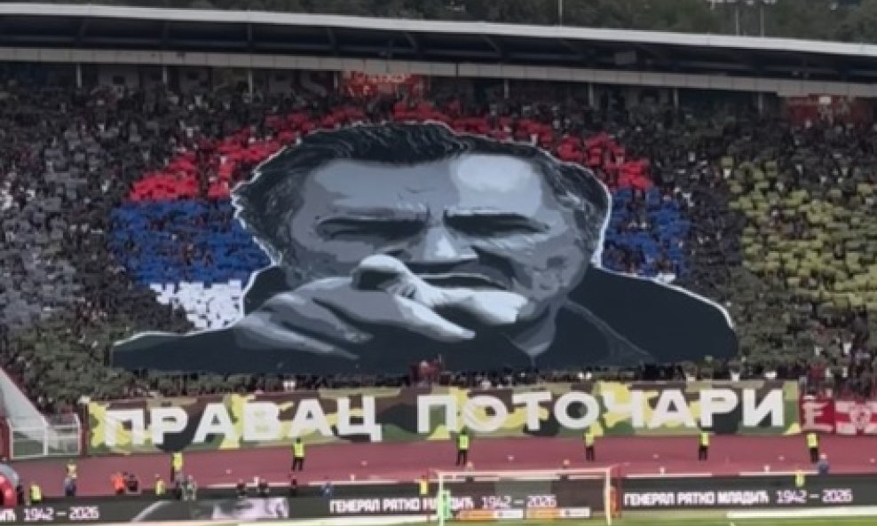 SRAMOTA NA MARAKANI Ljajić napustio ložu dok su odavali počast Mladiću, navijači razvili njegovu sliku na tribini