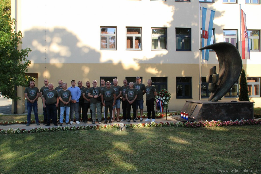 Pripadnici 64. samostalnog bataljuna ZNG-a Slatina odali počast svojim suborcima