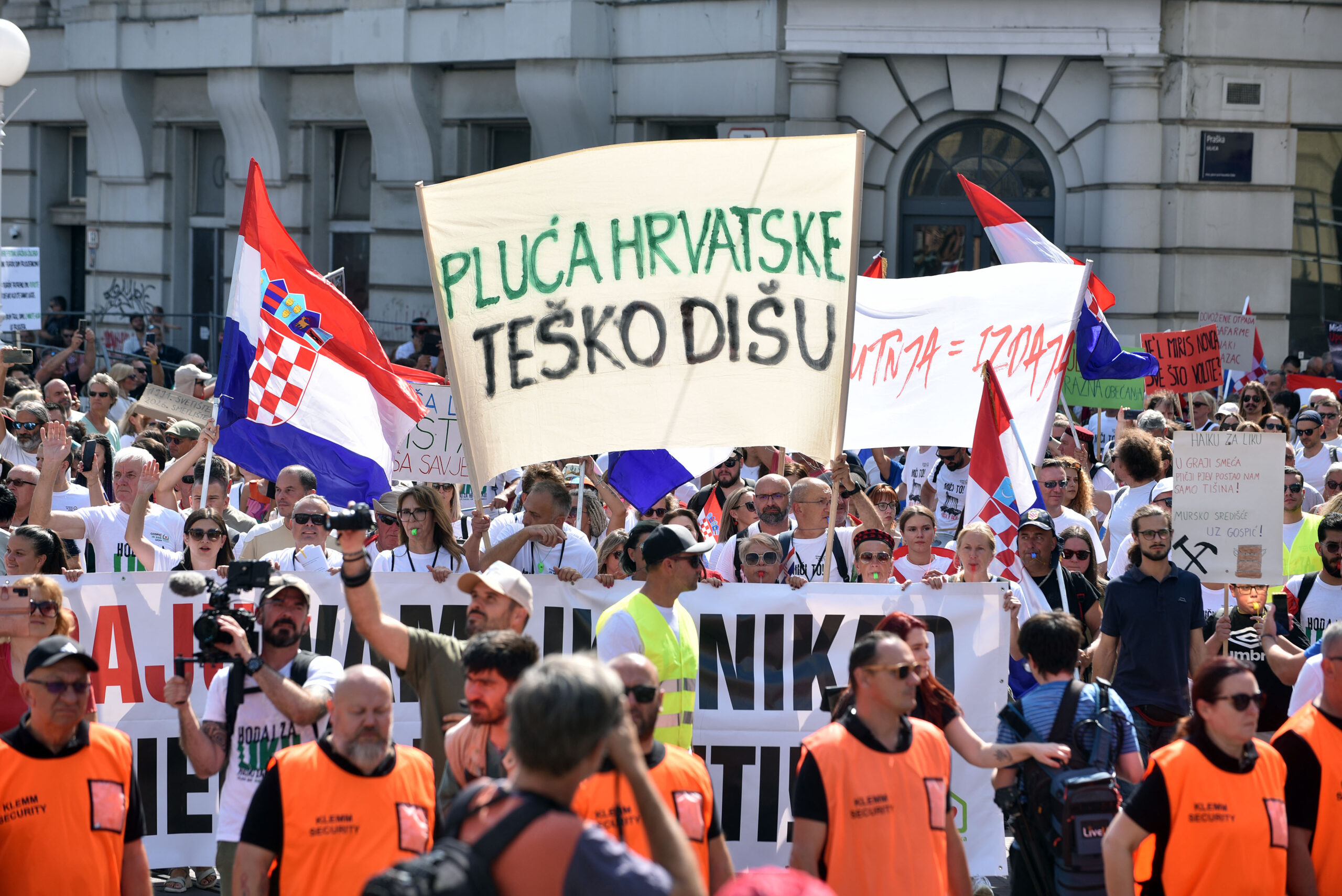 Prosvjed za Liku odjeknuo u svijetu, ali Reuters izazvao buru među Hrvatima
