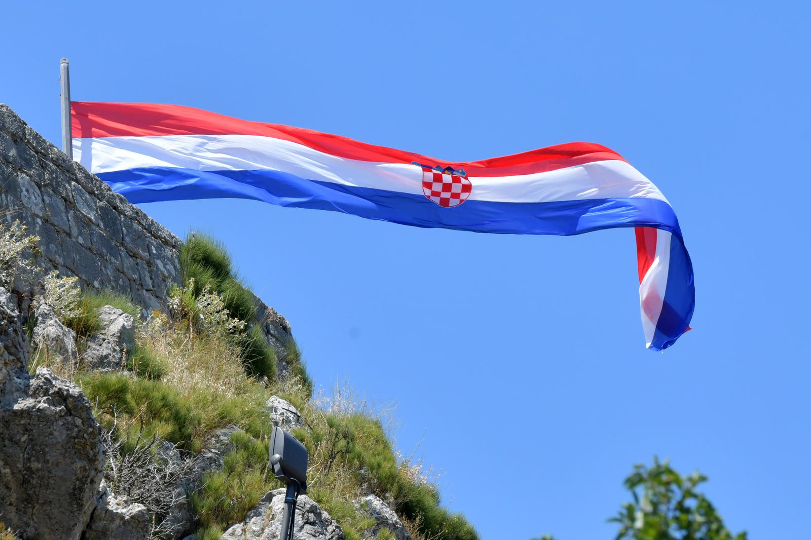 Čestitka povodom Dana pobjede i domovinske zahvalnosti i Dana hrvatskih branitelja