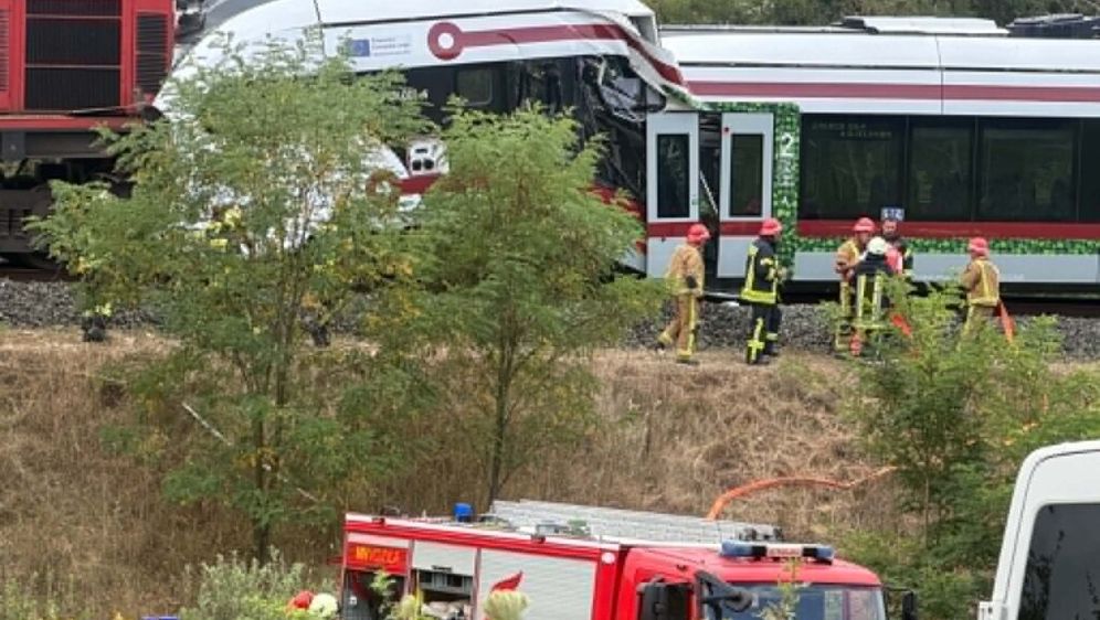 Kod Bjelovara sudarila se dva vlaka: Više je ozlijeđenih, hitne službe na terenu