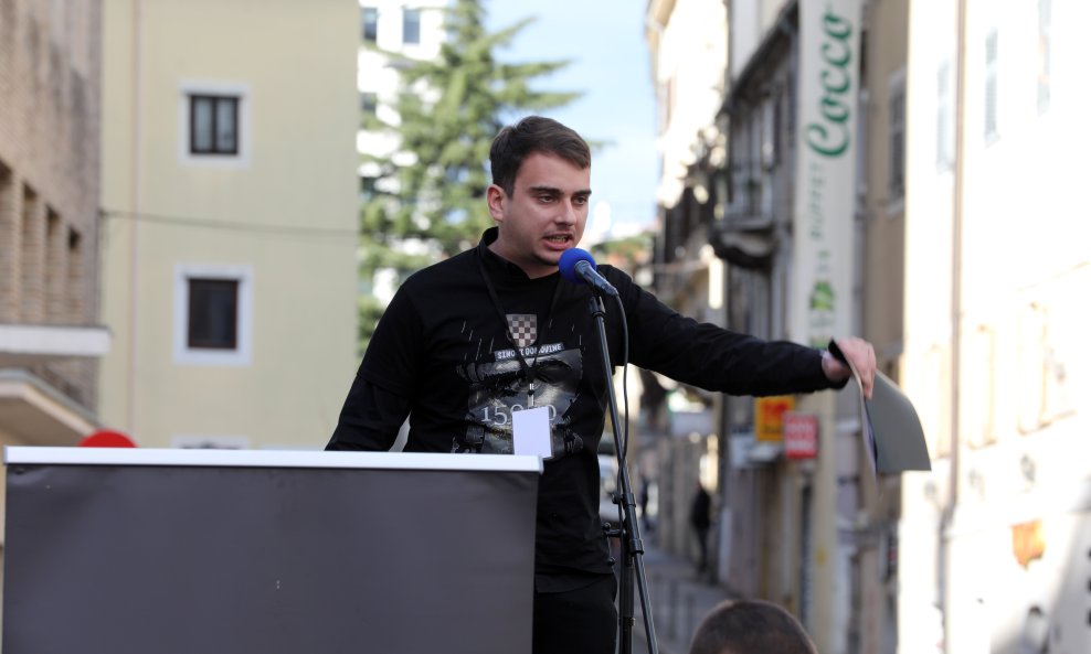 Predsjednik Udruge Za bolju Hrvatsku kažnjen s 3150 eura: Sud ga proglasio krivim zbog HOS-ove zastave, lažnih vijesti i pjesme „Striče Ivane“
