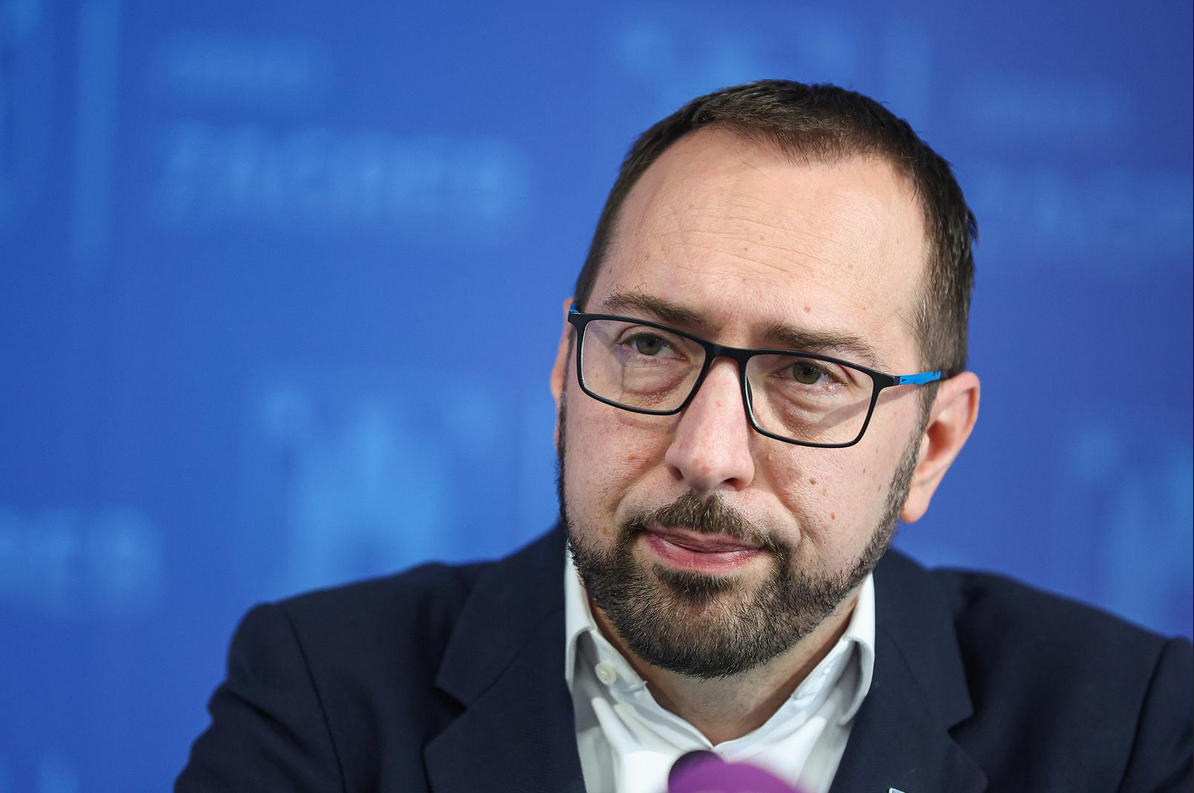 Holjevac: ‘Tomaševiću, a kome je Thompson trebao biti prijavljen da će pjevati na Hodu za život? Rankoviću u Beograd?’