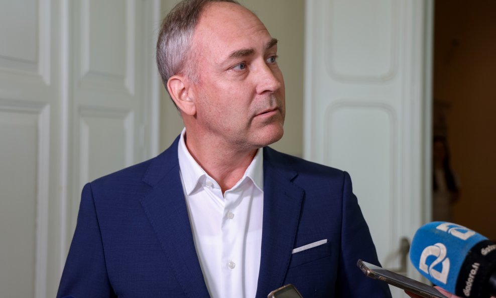 STEPHEN NIKOLA BARTULICA: 'Nema europskog puta za Srbiju dok se ne raščiste stvari iz 1990-ih'
