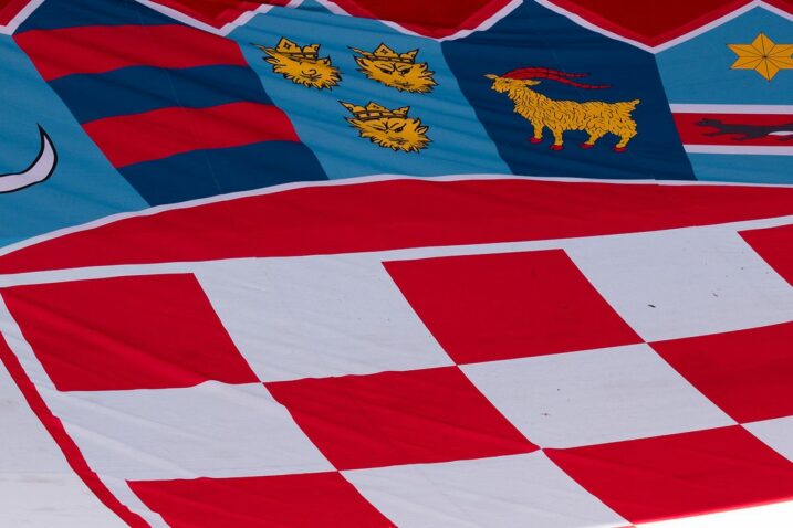 AI fotografijom omalovažavao hrvatski grb, a porukom poticao na mržnju: 43-godišnjak završio u pritvoru